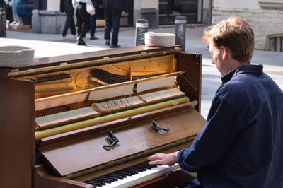 Street pianist
