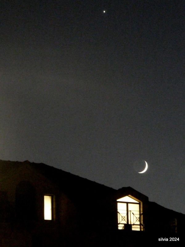 ventana luna y estrella