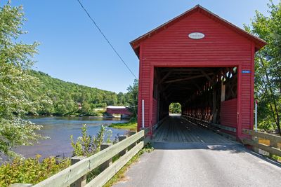 Pont couvert de Ferme Rouge