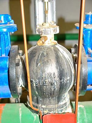 Industrial 6326.jpg