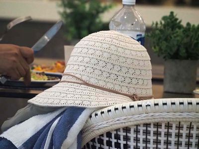 Hat T C205158.JPG
