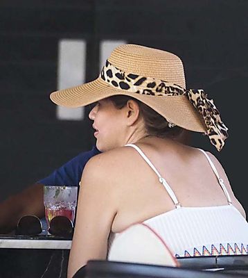 Hat 3180943.JPG