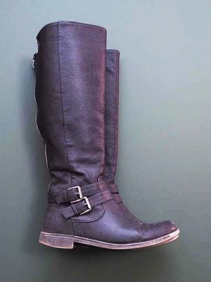 Boots 6088036.JPG