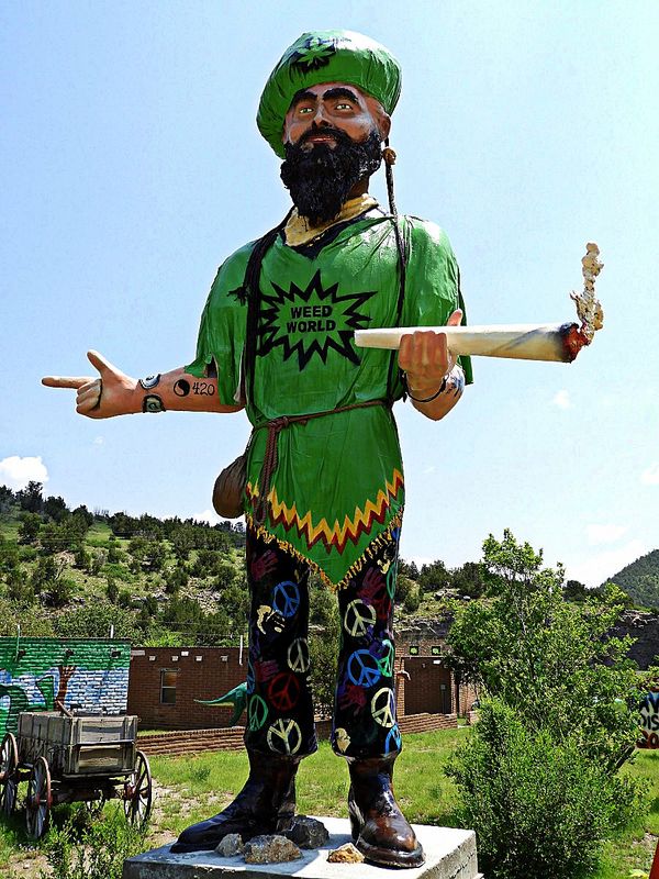 WEED WORLD
