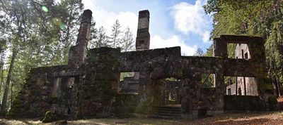 Side of Wolf House Ruins - 3-shot Pano