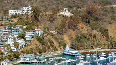 Clifftop town