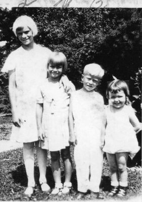 Louise, Norma, Bill Beaman001.jpg