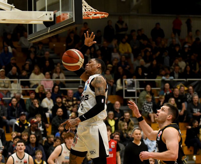 23-ESPNZ-NBL basketball