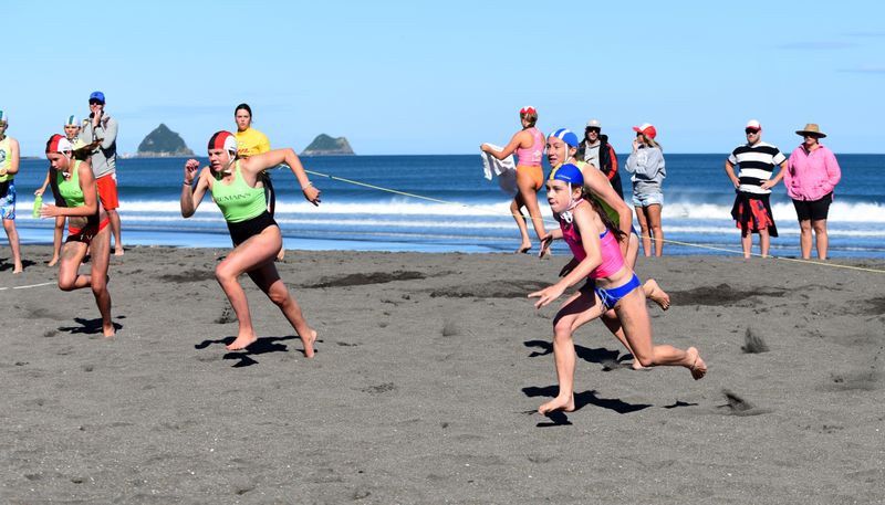 23surflifesaving