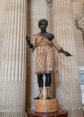 Louvre