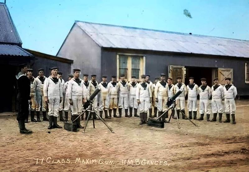 UNDATED - ADRIAN SUMMERS, 77 CLASS, WITH MAXIM MACHINE GUNS.jpg