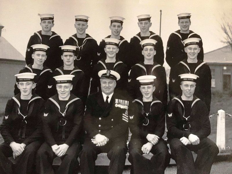 1955, 15TH NOVEMBER - GEOFF PEARSON, GRENVILLE, 18 MESS, 342 CLASS, I AM FRONT ROW, ON THE RIGHT.jpg