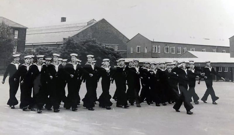 1971 - GORDON HARDY, KEPPEL DIVISION, MARCH PAST..jpg