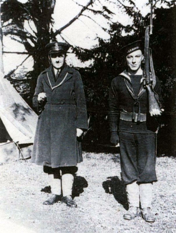 1940-41 OFFICER AND RATING AT HIGHNAM COURT.jpg