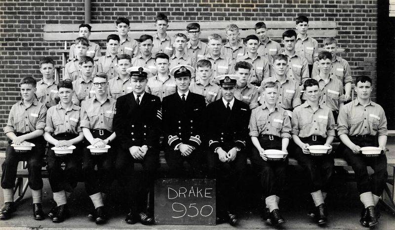 1968, 9TH SEPTEMBER - ERIC GILLSON, DRAKE, 950 CLASS, 18 MESS, 01.jpg