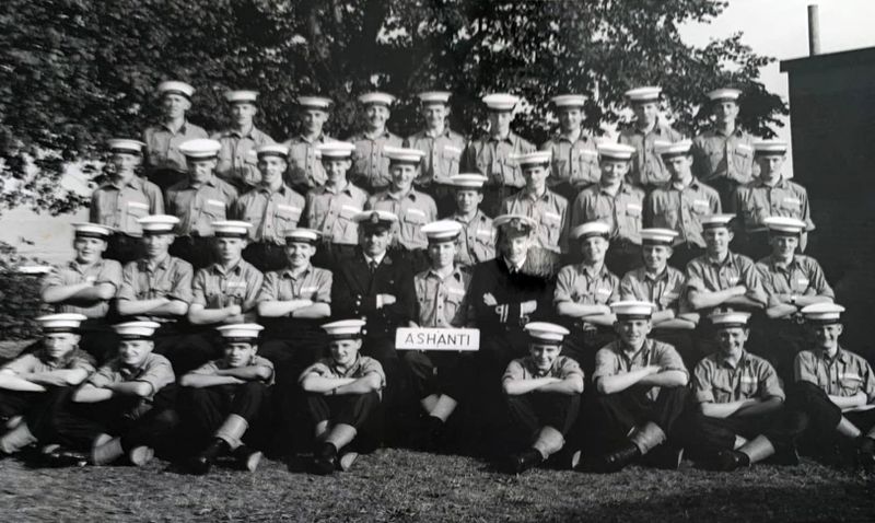 1970, 20TH SEPTEMBER - PHILIP DUTTON, ASHANTI ANNEXE MESS, ANSON 23 MESS IN THE MAIN, I'M 4TH FROM LEFT BACK ROW.jpg
