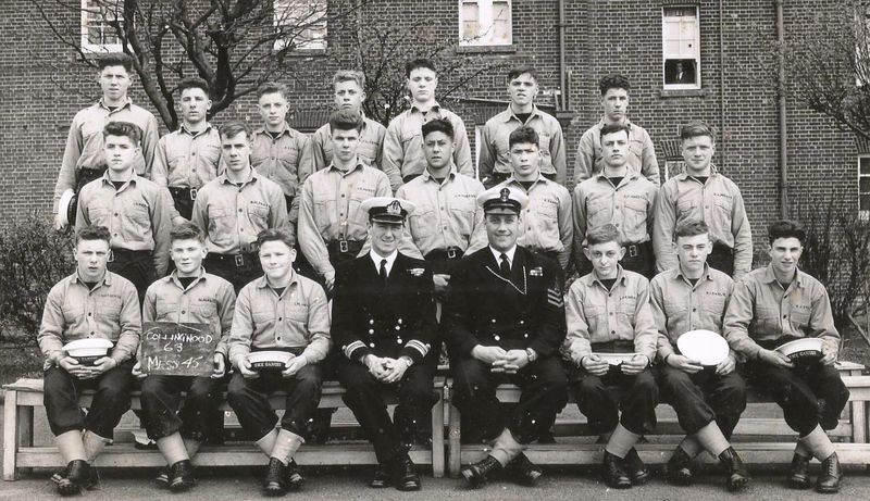 1960, 15TH MARCH - BERNARD EMSLIE, COLLINGWOOD, 45 MESS, 63 CLASS, I AM BOTTOM ROW, 2ND IN FROM RIGHT.