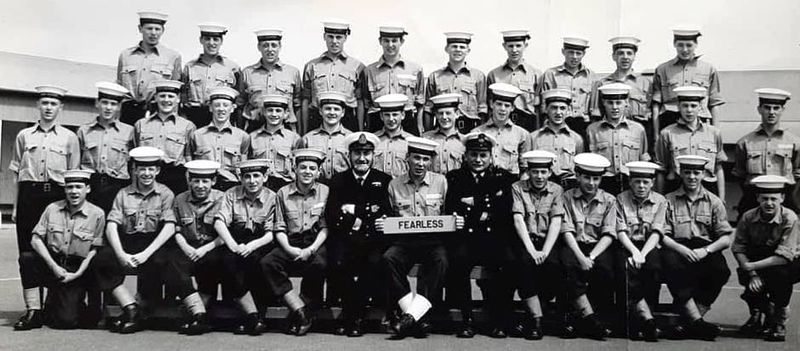 1972 - DAVID BARROW, HAWKE, 1 MESS, FEARLESS IN THE ANNEXE PRIOR GOING OVER TO MAIN.jpg