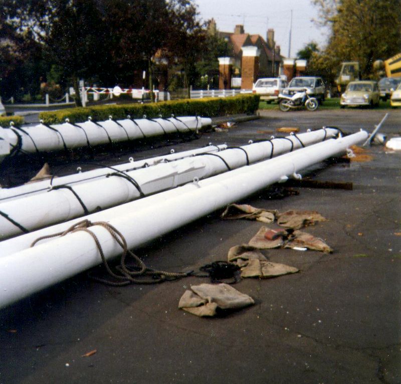 1988, OCTOBER - DICKIE DOYLE, REFURBISHED YARDS, BACK FROM BRISTOL, ON THE PARADE GROUND.jpg