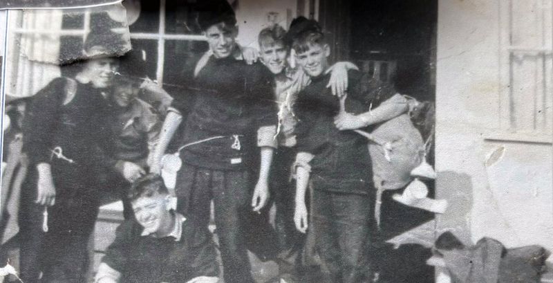 1962, JULY - ALAN HUTCHINGS, RODNEY, 154 CLASS, 16 MESS, 04, EXPEND ON LANGUAARD POINT.jpg
