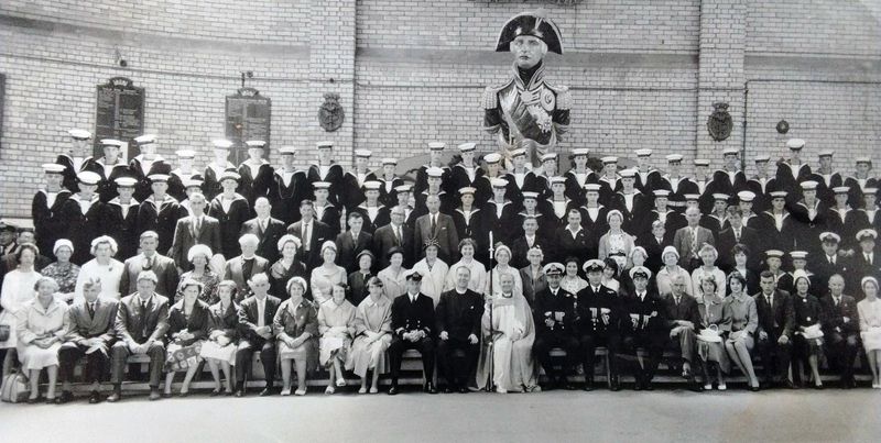 1962 - PETER REYNOLDS, RODNEY DIVISION, CONFIRMATION CLASS.jpg