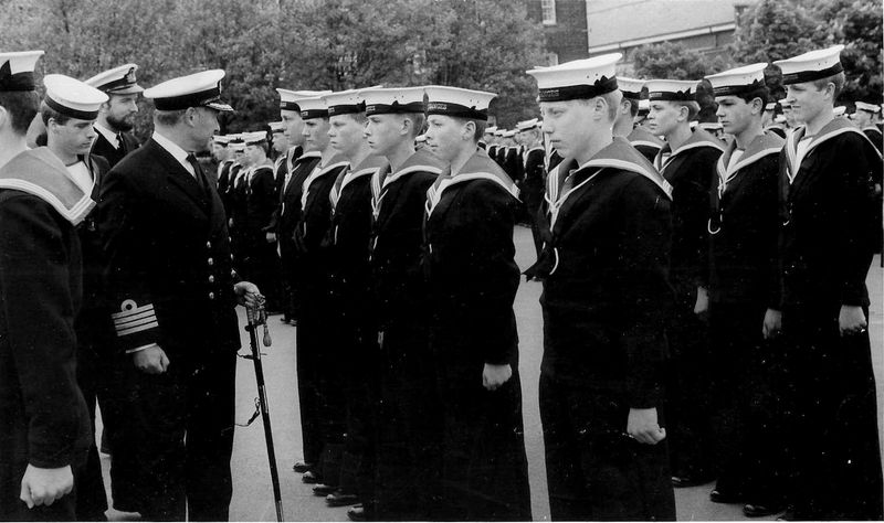1970, 3RD JULY - TREVOR EDWARDS, 17 RECR., FROBISHER DIVISION..jpg