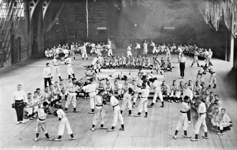 UNDATE - BOXING TRAINING IN THE GYM.jpg