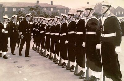 1965 - ROYSTON MULLINS, RODNEY, 63 CLASS, 15 MESS, I AM 4TH FROM LEFT.jpg