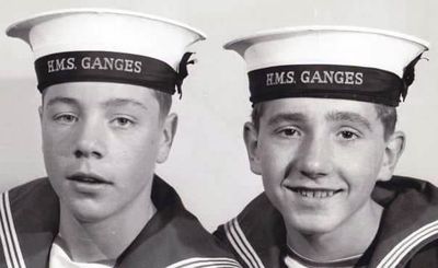 1964, 21ST SEPTEMBER - DANIEL BEECHAM, I AM ON THE RIGHT AND MICHAEL DAY IS NEXT TO ME.jpg