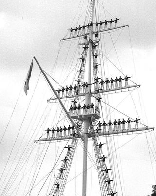 BUTTON BOYS AND MAST MANNING
