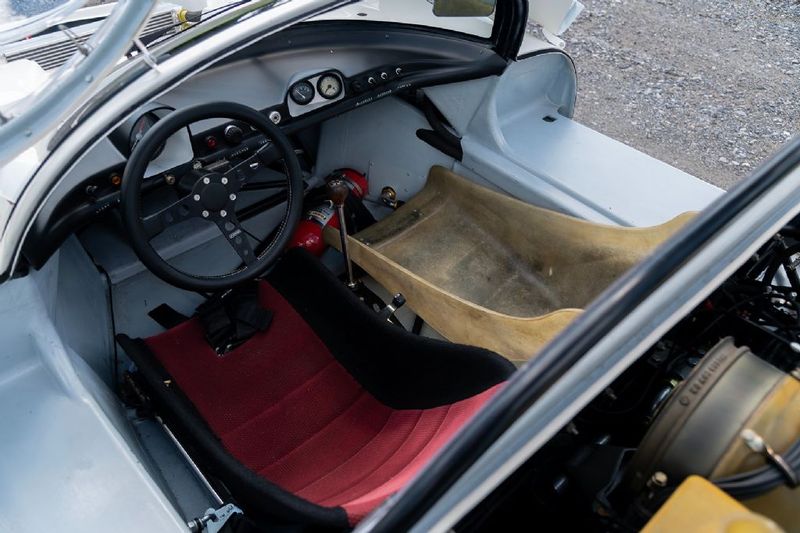 Porsche 910 vin. 910-001