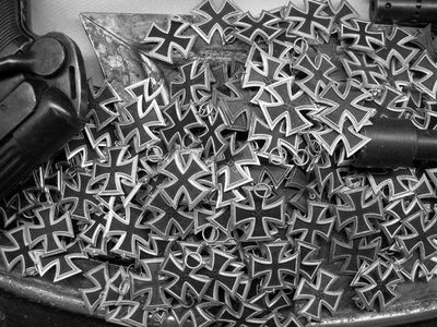 4333110-wwii-spoils-of-war-0.jpg