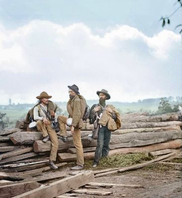 Confederate prisioners.jpg