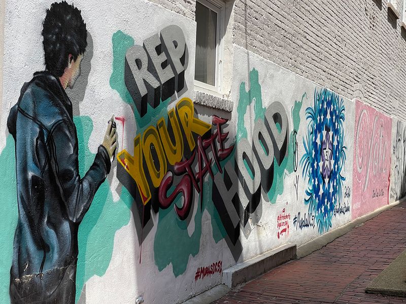 Statehood mural in Georgetown