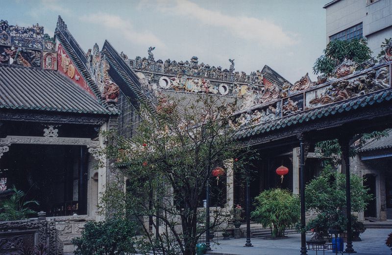 Elaborate decoration, Guangzhou
