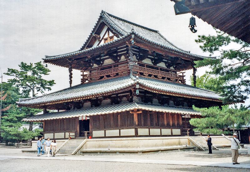Hōryū-ji Kondō, Nara
