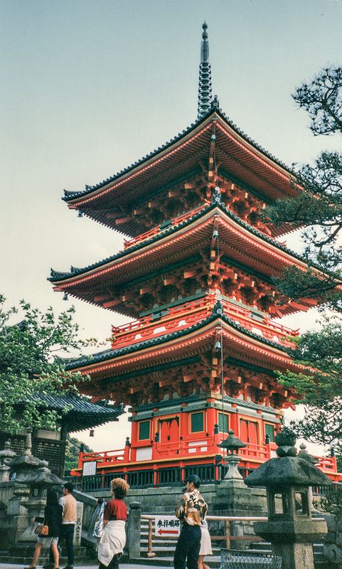Kiyomizu pagoda, Kyoto