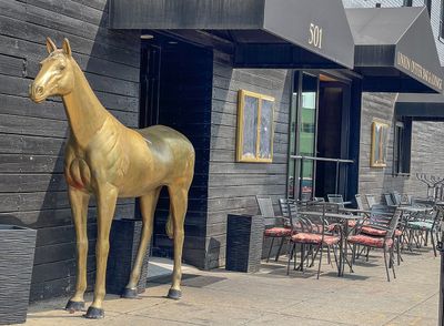 Oyster bar guardian