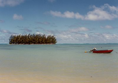 Moorea Village island