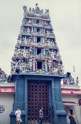 Sri Mariamman Temple, Singapore