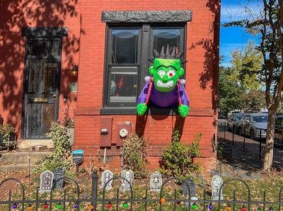 Capitol Hill goes all out for Halloween (1/8)