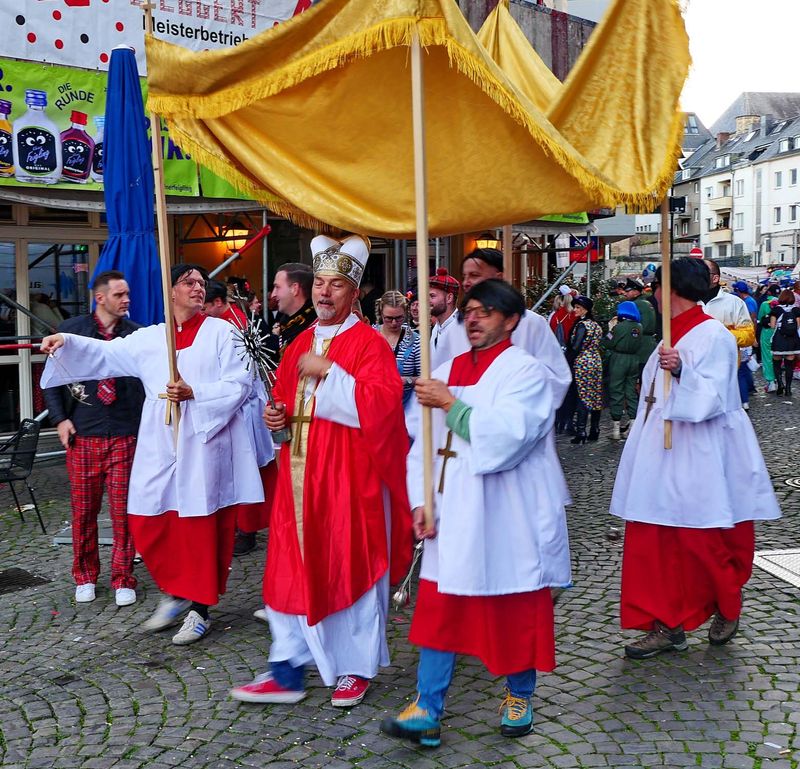 Koln: carnival people.