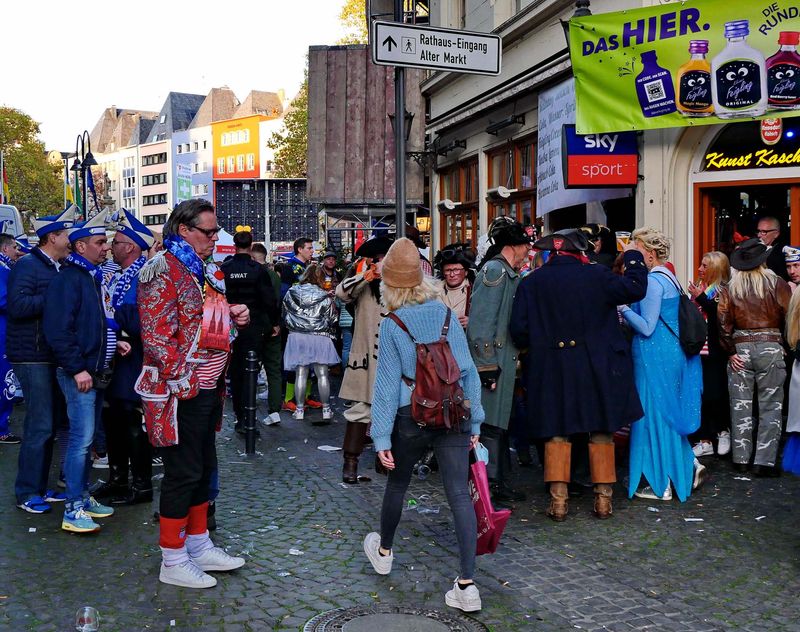 Koln: the carnival people.