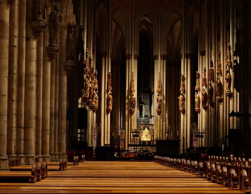 The cathedral: interior. 