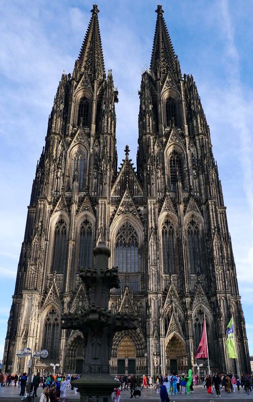 The Cologne Cathedral: Saint Peter Church; construction started in 1278. 