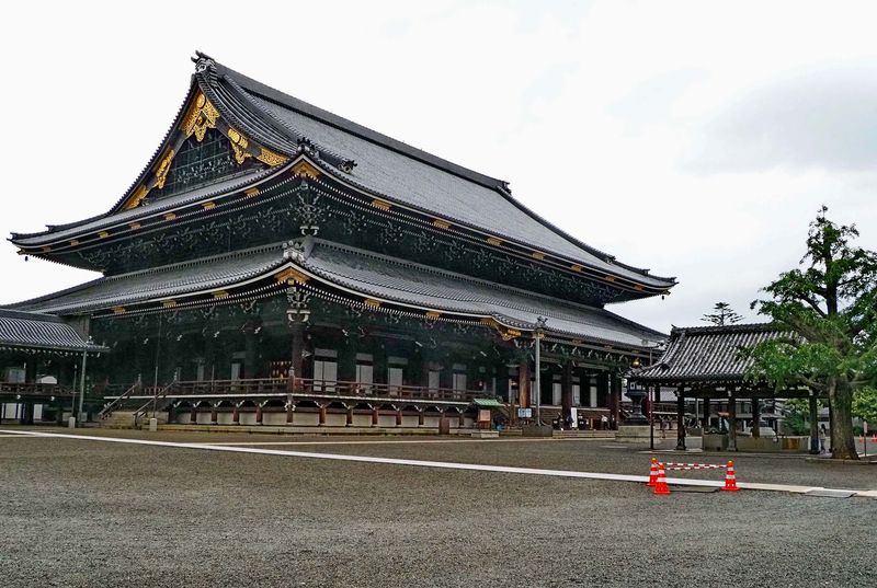 Kyoto; Higashi-Honganji Temple.