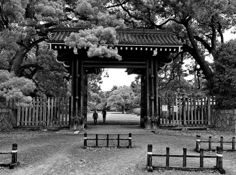 Kyoto; the entrance of the Imperial Palace Garden.
