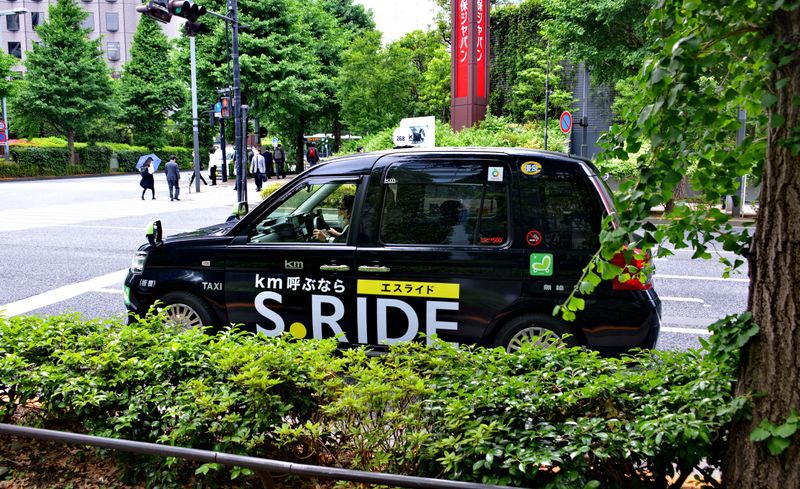 The Tokyo taxis take an England shape. 
