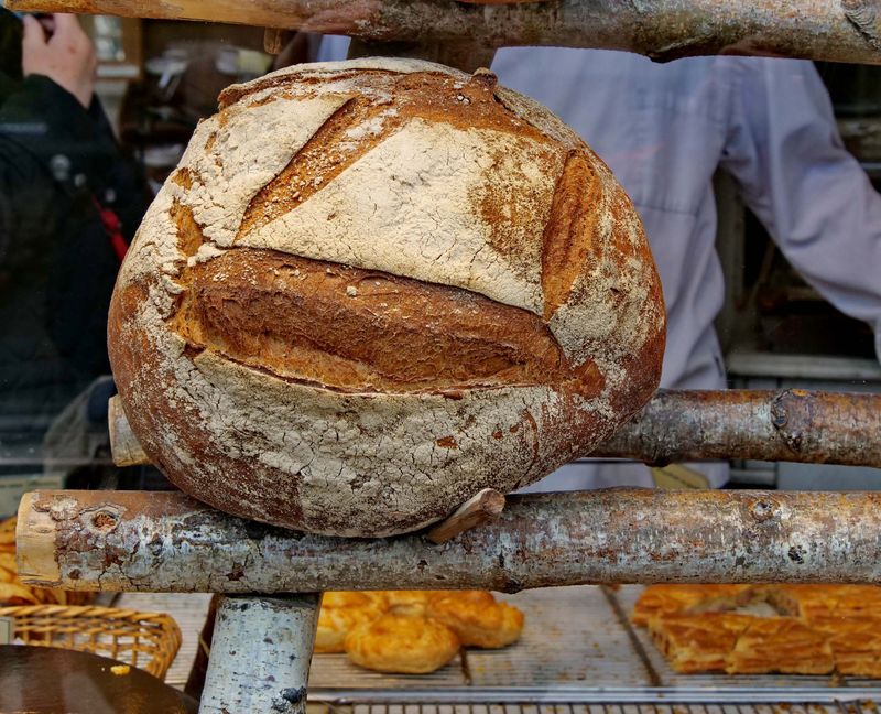 Bread in France; how to resist?