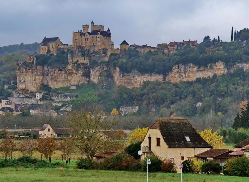 The Beynac village and castle. 